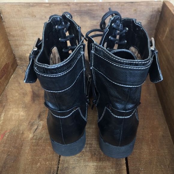 G By Guess Women's Ankle Boots Black BSize 8 1/2. - Picture 4 of 6